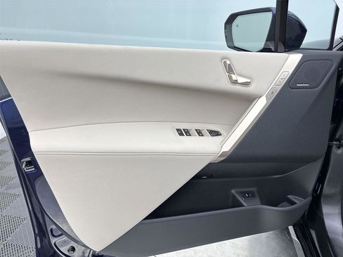 New 2026 BMW iX xDrive45 image 26