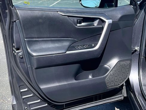 Used 2024 Toyota RAV4 XLE image 24