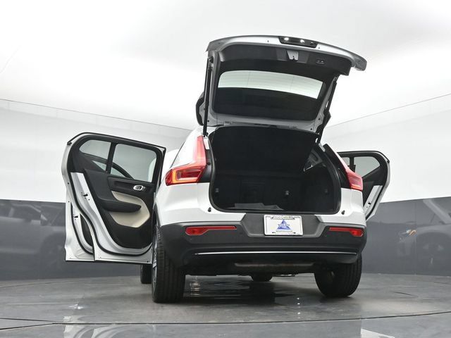Used 2023 Volvo XC40 B5 Plus w/ Protection Package Premier AWD/4WD image 56