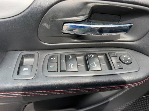 Used 2019 Dodge Grand Caravan GT FWD image 21