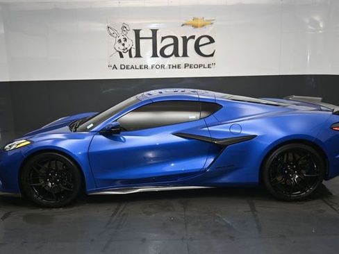 Used 2023 Chevrolet Corvette Z06 RWD image 27