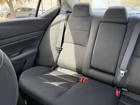 Used 2025 Nissan Altima 2.5 SV image 39