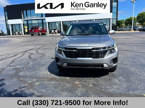 Certified 2024 Kia Seltos EX AWD/4WD image 3