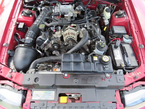 Used 2004 Ford Mustang GT RWD image 34
