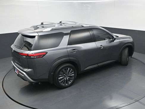 Used 2024 Nissan Pathfinder SL w/ SL Premium Package FWD image 38