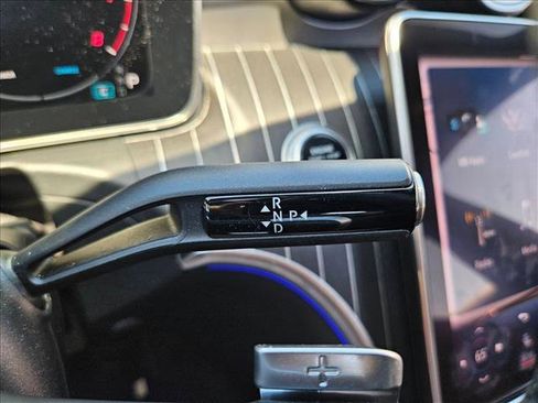 Used 2023 Mercedes-Benz C 300 Sedan image 9