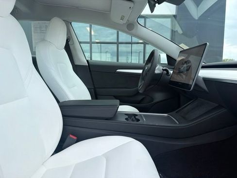 Used 2022 Tesla Model 3 Long Range AWD/4WD image 12