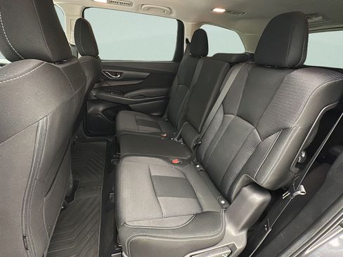 Used 2023 Subaru Ascent Premium w/ Convenience Package AWD/4WD image 10