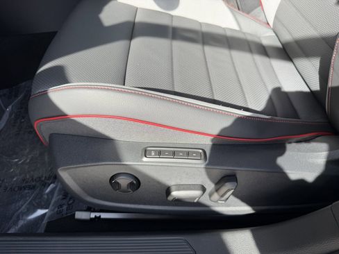 Used 2024 Volkswagen GTI SE w/ SE Leather Seats Package image 34