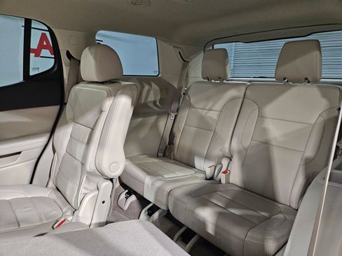 Used 2023 GMC Acadia Denali AWD/4WD image 38