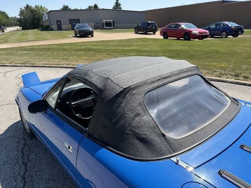Used 1990 MAZDA MX-5 Miata RWD image 9