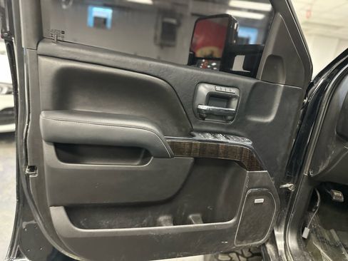 Used 2016 GMC Sierra 3500 Denali w/ Duramax Plus Package image 14