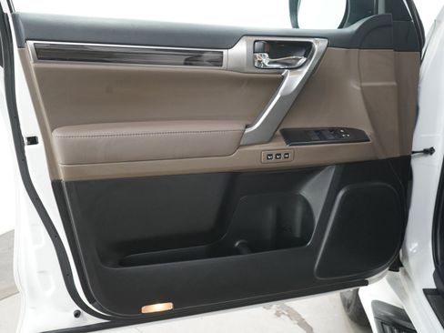 Used 2022 Lexus GX 460 Premium w/ Premium Package AWD/4WD image 22