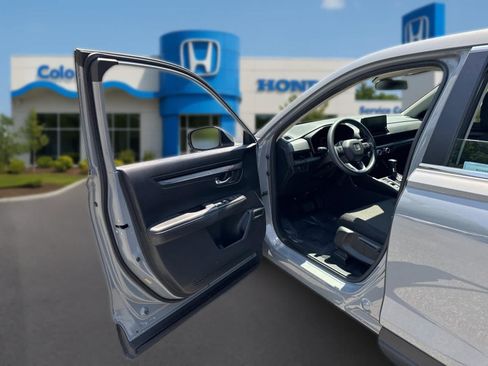 Used 2024 Honda CR-V LX image 11