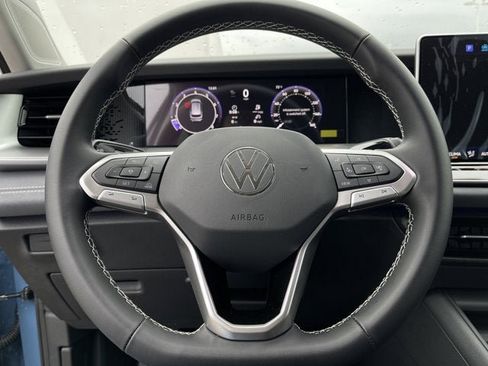 New 2026 Volkswagen Tiguan SE image 15
