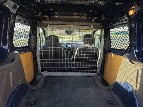 Used 2020 Ford Transit Connect XL image 18