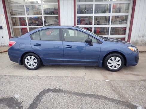 Used 2012 Subaru Impreza 2.0i image 21
