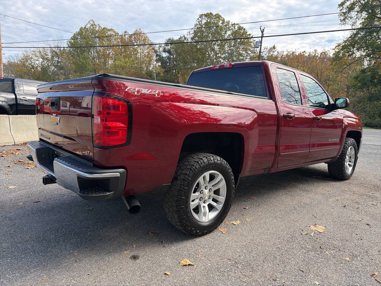 Used 2017 Chevrolet Silverado 1500 LT w/ All Star Edition AWD/4WD image 12