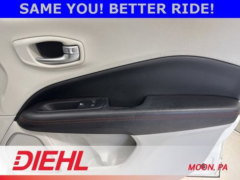 Certified 2018 Jeep Compass Limited w/ Navigation Group image 14