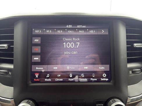 Used 2019 RAM 1500 Laramie AWD/4WD image 24