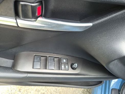 Used 2024 Toyota Camry SE w/ Cold Weather Package FWD image 16