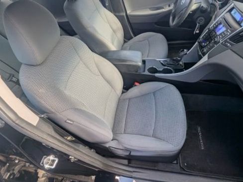 Used 2011 Hyundai Sonata GLS image 17