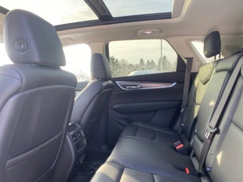 Used 2019 Cadillac XT5 Luxury image 12