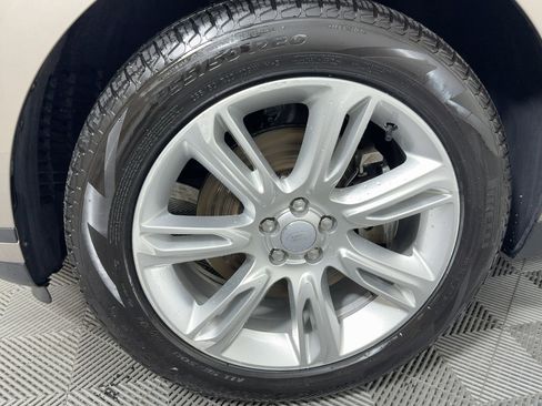 Used 2023 Land Rover Range Rover Velar S image 11