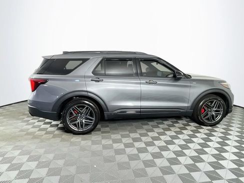 Used 2025 Ford Explorer ST-Line w/ Premium Package RWD image 28