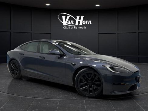 Used 2022 Tesla Model S image 33