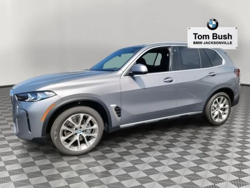 New 2026 BMW X5 xDrive40i w/ Parking Assistance Package image 2