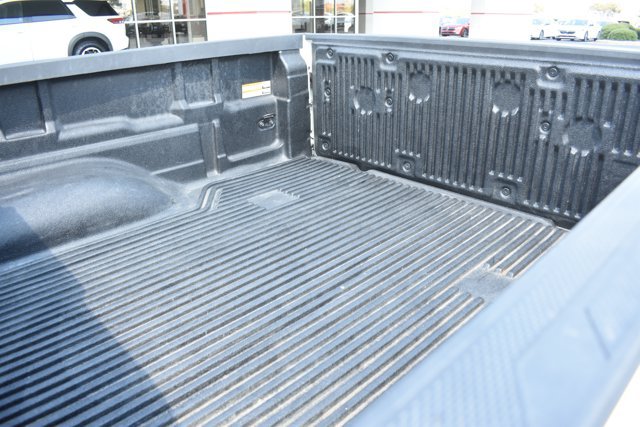 Used 2024 Nissan Frontier SV RWD image 11