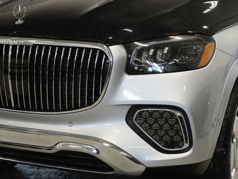 New 2026 Mercedes-Benz Maybach GLS 600 4MATIC image 8