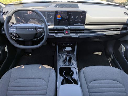 Certified 2025 Kia K4 EX FWD image 11