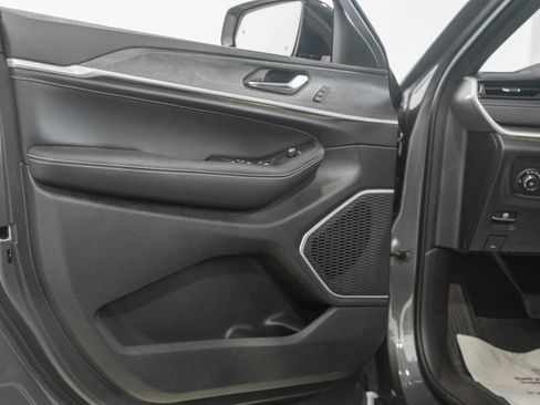 New 2026 Jeep Grand Cherokee L Limited AWD/4WD image 39