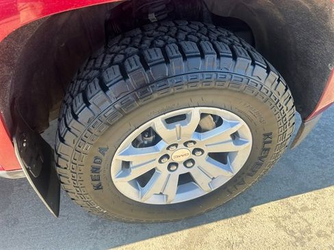 Used 2018 GMC Canyon Denali image 18