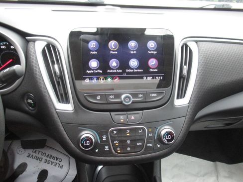 Used 2024 Chevrolet Malibu LT FWD image 21