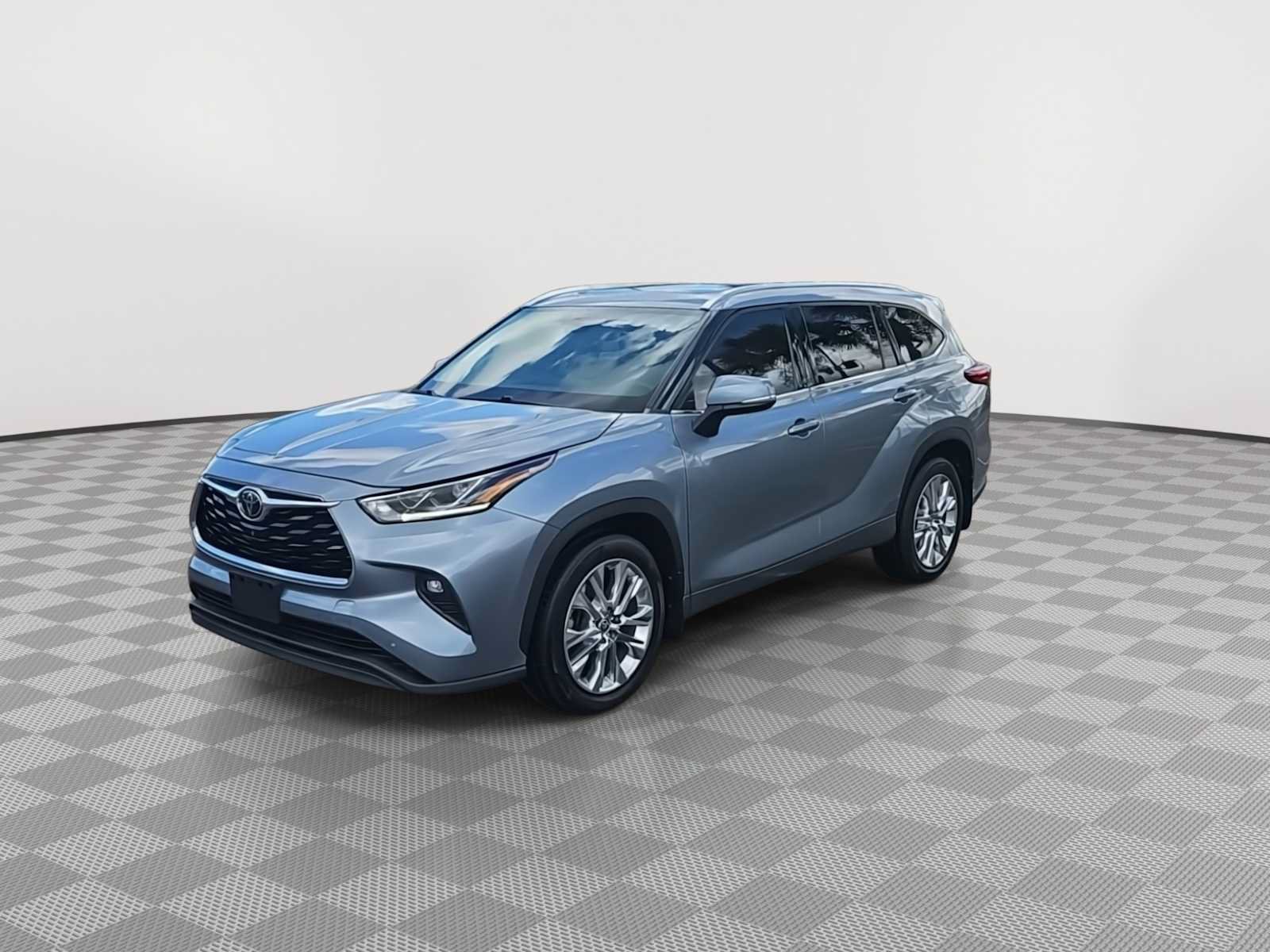 Used 2020 Toyota Highlander Limited AWD/4WD image 4