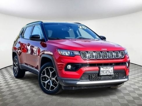 Used 2025 Jeep Compass Limited AWD/4WD image 2