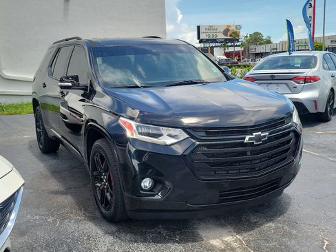 Used 2019 Chevrolet Traverse Premier w/ Redline Edition FWD image 3