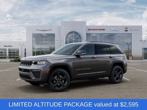 New 2026 Jeep Grand Cherokee Limited w/ Limited Altitude Package AWD/4WD image 2