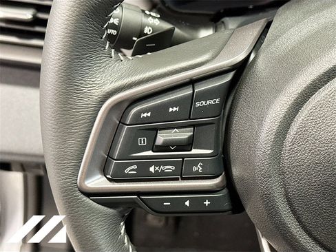 Used 2025 Subaru Outback Premium image 12