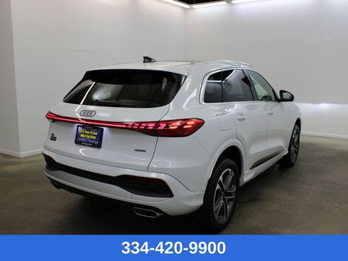 New 2025 Audi Q5 Premium image 5