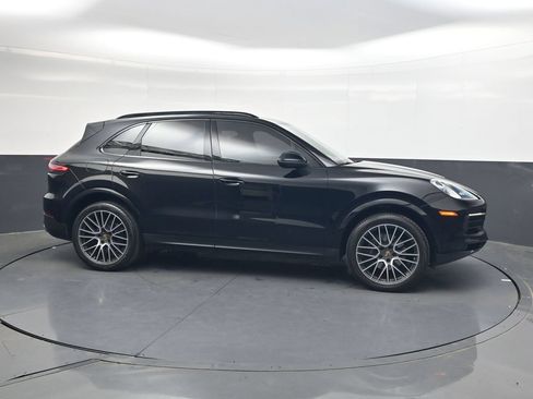 Used 2019 Porsche Cayenne AWD/4WD image 4