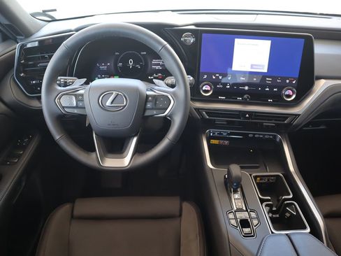 New 2026 Lexus TX 550h AWD Plug-In Hybrid image 39