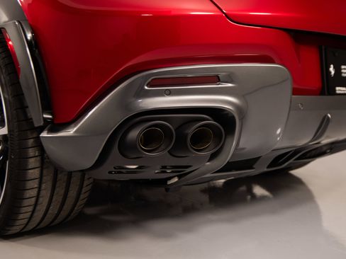 Certified 2025 Ferrari Purosangue image 13