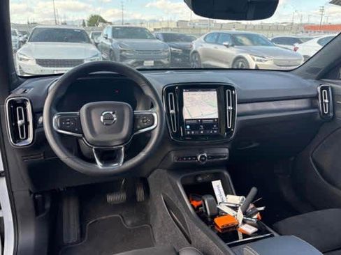 Used 2023 Volvo C40 P8 Recharge Ultimate AWD/4WD image 3