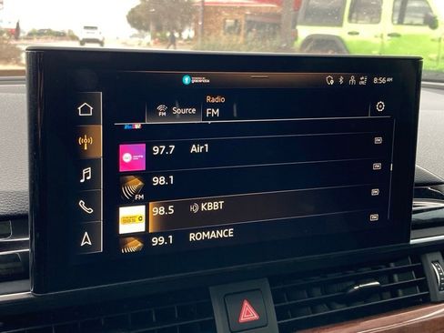 Used 2021 Audi A4 2.0T Premium image 23