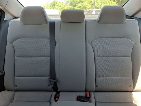 Used 2018 Hyundai Elantra SEL FWD image 14