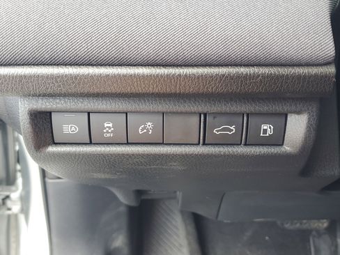 Used 2025 Toyota Camry LE FWD image 22